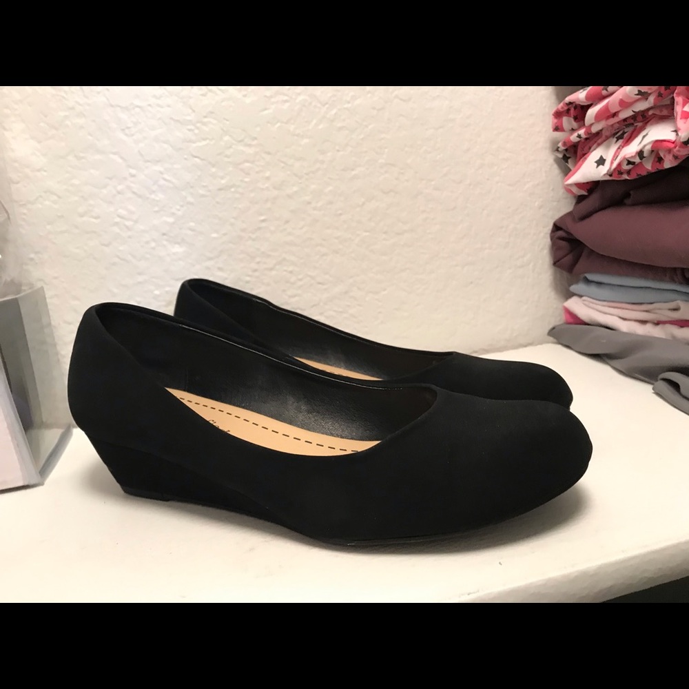Flats with short heel